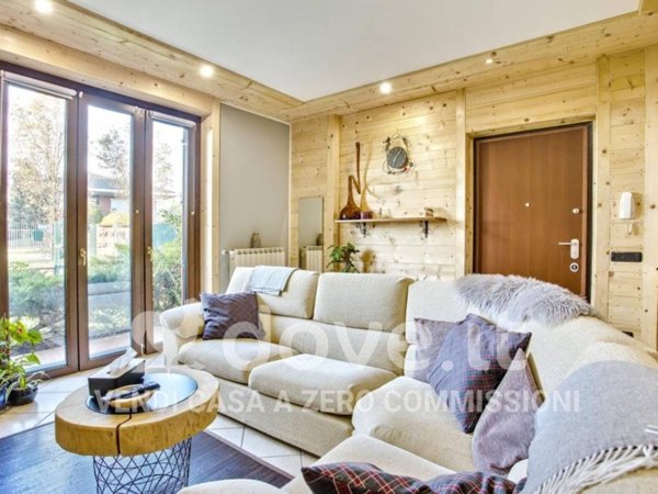 casa indipendente in vendita a Castano Primo