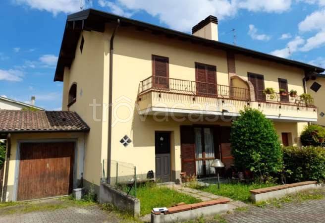 casa indipendente in vendita a Castano Primo