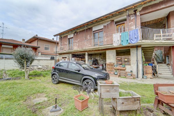 appartamento in vendita a Castano Primo