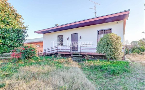 casa indipendente in vendita a Castano Primo