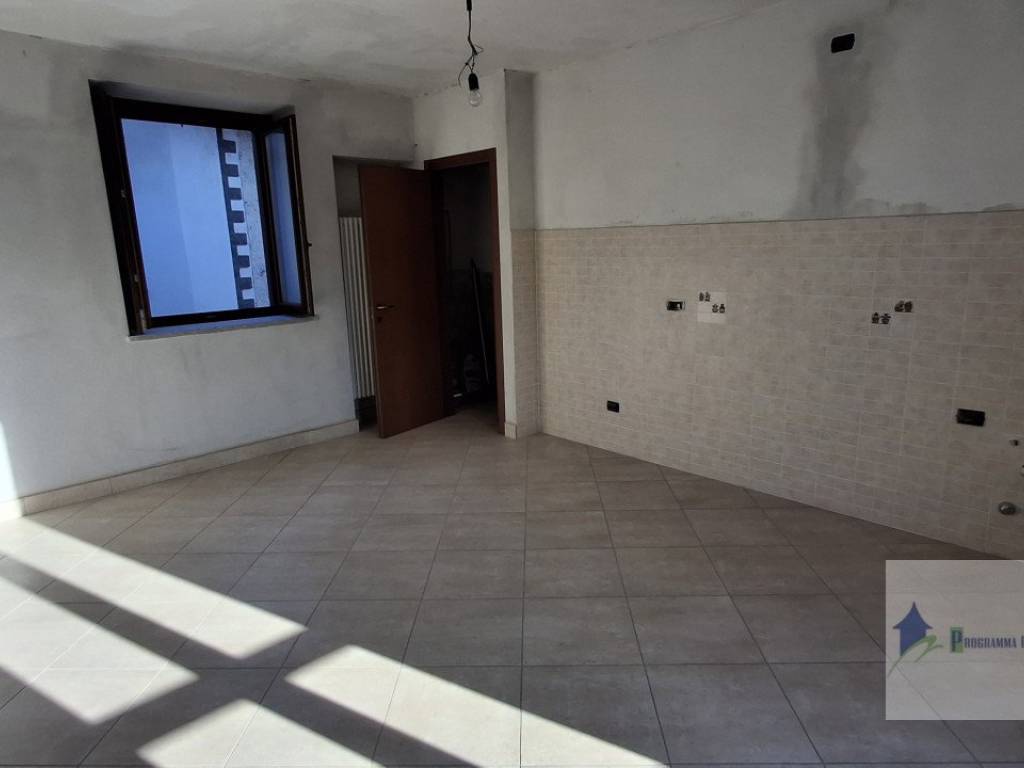 appartamento in vendita a Castano Primo