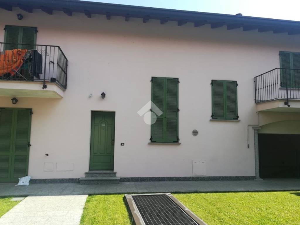 ufficio in vendita a Castano Primo