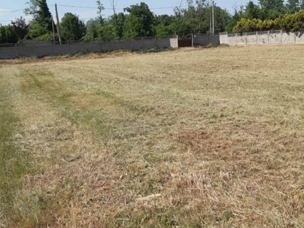 terreno edificabile in vendita a Castano Primo