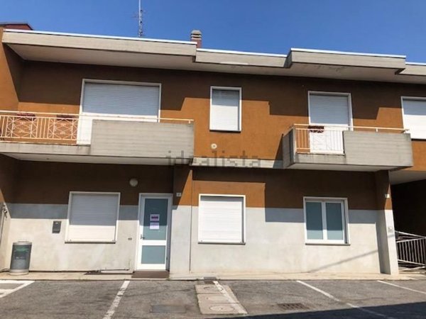 bivano in vendita a Castano Primo