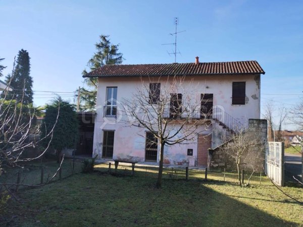 casa indipendente in vendita a Castano Primo