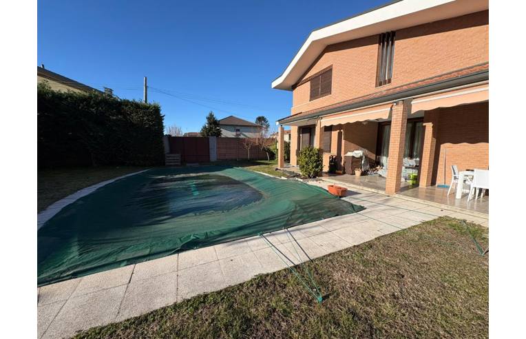 casa indipendente in vendita a Castano Primo