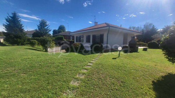 casa indipendente in vendita a Castano Primo