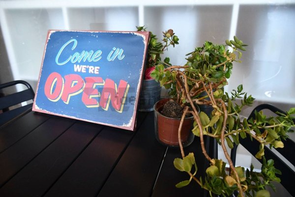 negozio in vendita a Castano Primo