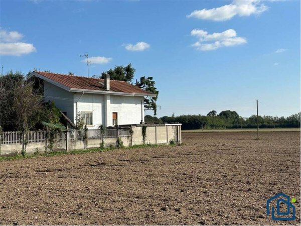 casa indipendente in vendita a Castano Primo
