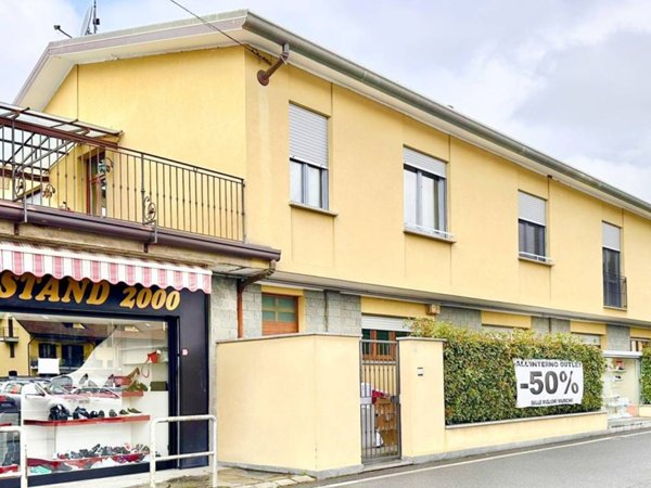 negozio in vendita a Castano Primo