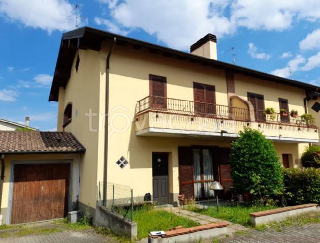 casa indipendente in vendita a Castano Primo