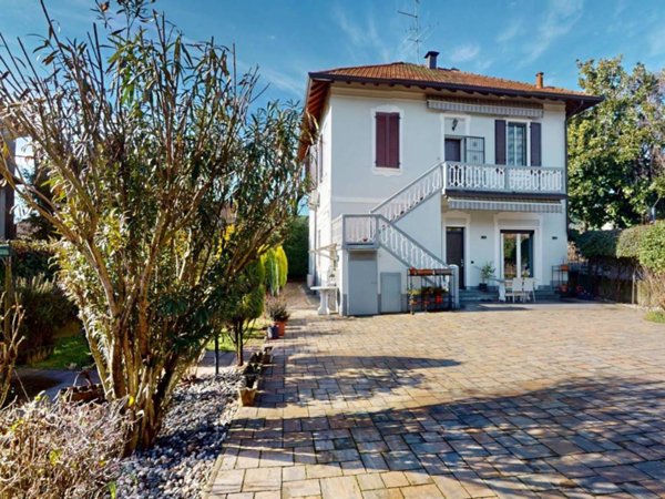 casa indipendente in vendita a Castano Primo