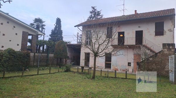 casa indipendente in vendita a Castano Primo