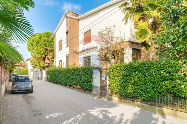 casa indipendente in vendita a Castano Primo