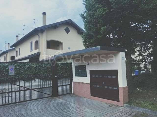 casa indipendente in vendita a Castano Primo