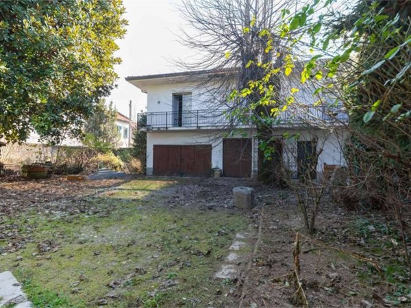 casa indipendente in vendita a Castano Primo