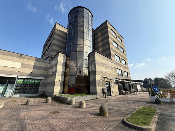 ufficio in vendita a Castano Primo