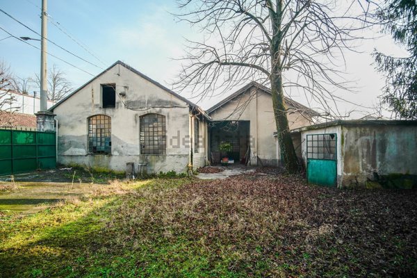 casa indipendente in vendita a Castano Primo