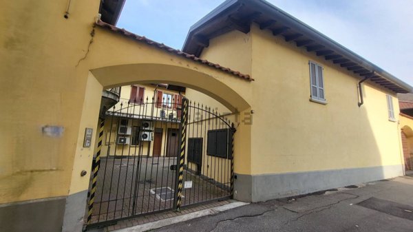 appartamento in vendita a Castano Primo