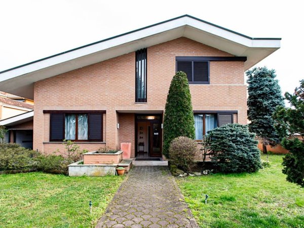 casa indipendente in vendita a Castano Primo