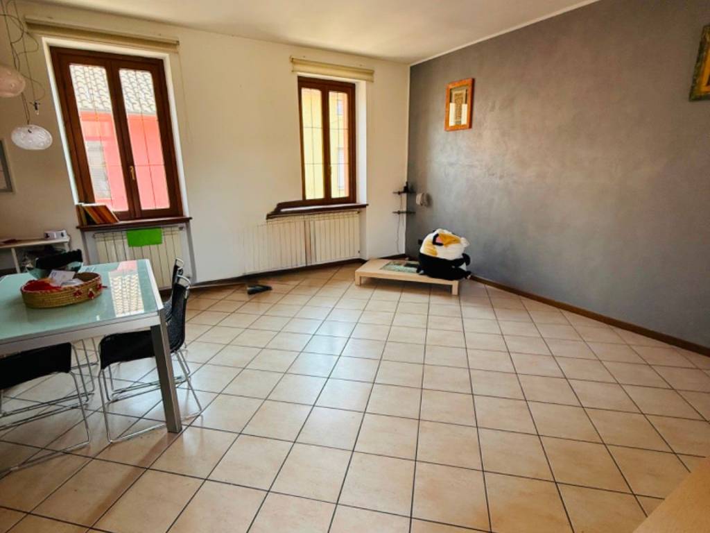 appartamento in vendita a Castano Primo