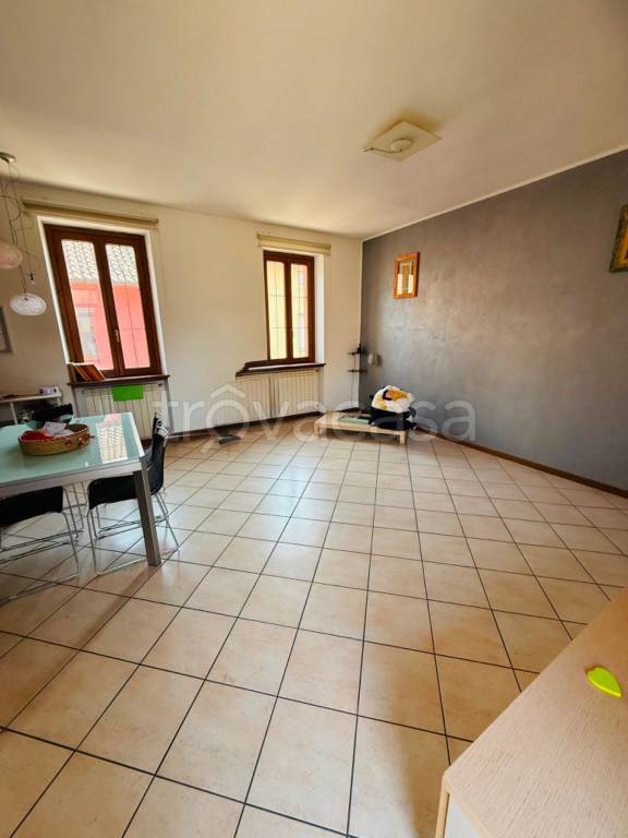 appartamento in vendita a Castano Primo