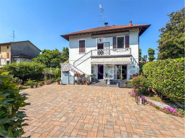 casa indipendente in vendita a Castano Primo