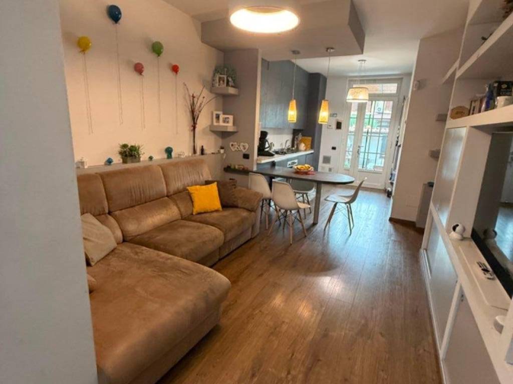 casa indipendente in vendita a Castano Primo