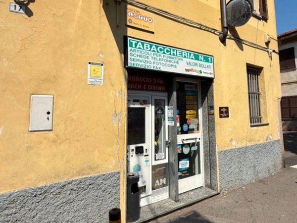 negozio in vendita a Castano Primo
