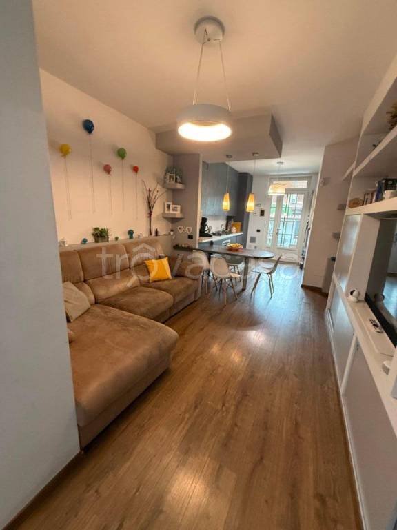 casa indipendente in vendita a Castano Primo