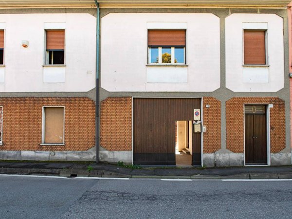 casa indipendente in vendita a Castano Primo