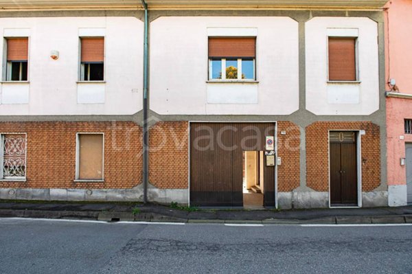 casa indipendente in vendita a Castano Primo