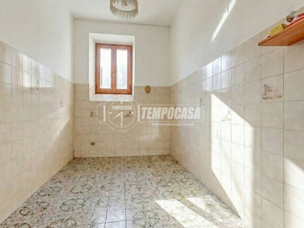 appartamento in vendita a Castano Primo