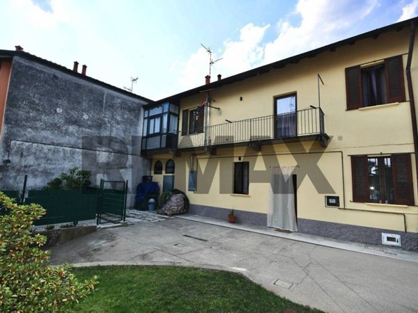 casa indipendente in vendita a Castano Primo
