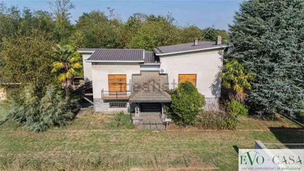 casa indipendente in vendita a Castano Primo