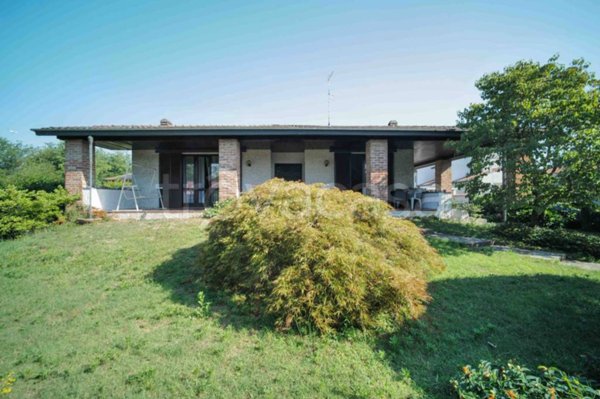 casa indipendente in vendita a Castano Primo