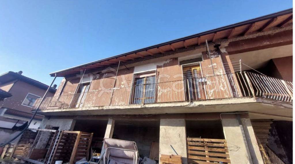 casa indipendente in vendita a Castano Primo