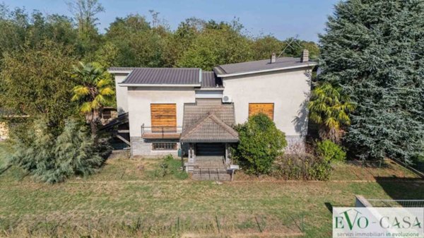 casa indipendente in vendita a Castano Primo