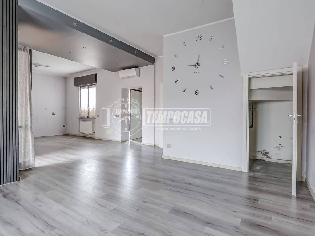 casa indipendente in vendita a Castano Primo