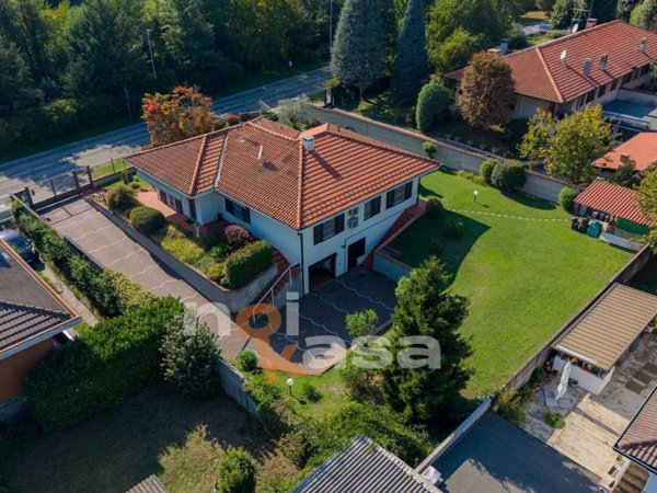 casa indipendente in vendita a Castano Primo