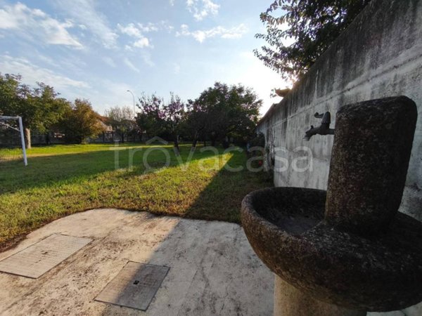 terreno in vendita a Castano Primo