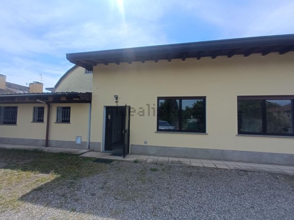 casa indipendente in vendita a Castano Primo