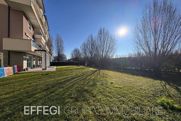 negozio in vendita a Cernusco sul Naviglio