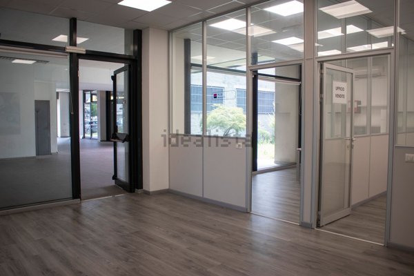 capannone in vendita a Cernusco sul Naviglio