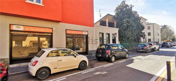negozio in vendita a Cernusco sul Naviglio