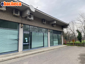 locale di sgombero in vendita a Cernusco sul Naviglio