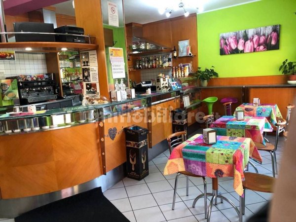 negozio in vendita a Cernusco sul Naviglio