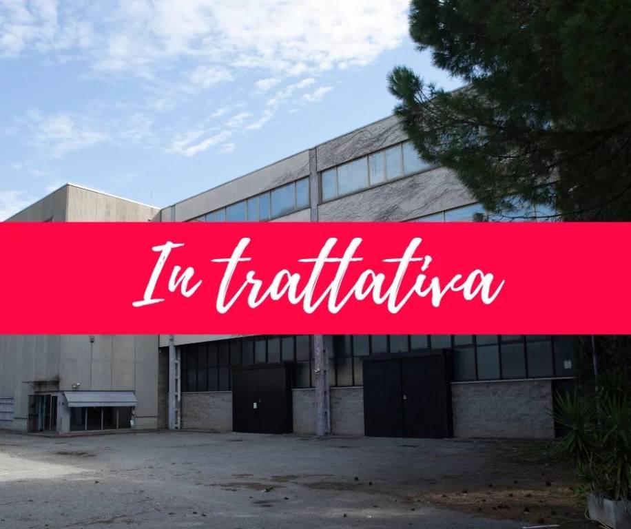 capannone in vendita a Cernusco sul Naviglio