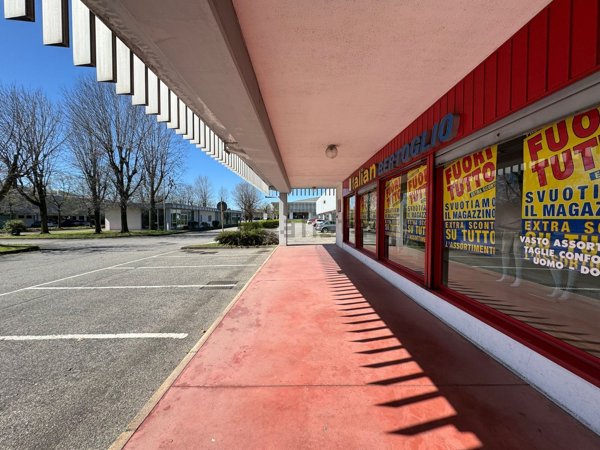 ufficio in vendita a Cernusco sul Naviglio