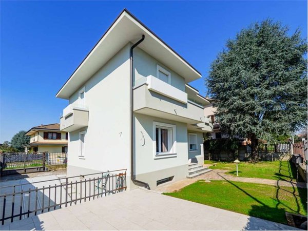 casa indipendente in vendita a Cernusco sul Naviglio